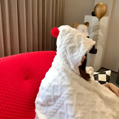 Jacquard Plush Shoulder Blanket