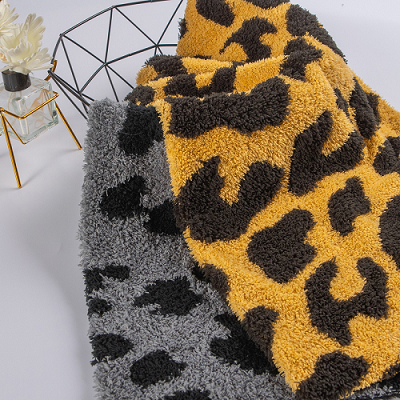 پارچه شرپا چاپ پلنگی