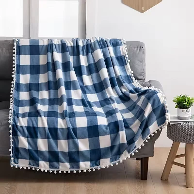 Christmas Plush Blanket With Pom Poms